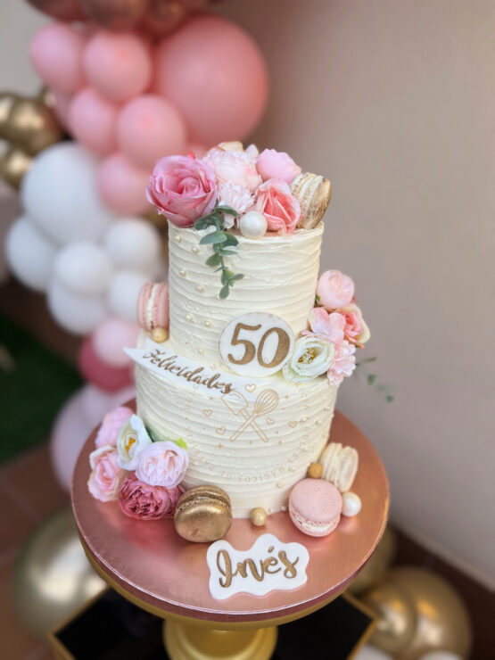 Felices 50 con flores