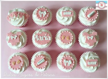 Cupcakes decorados bebé en rosa