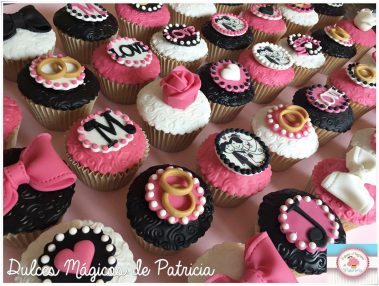 Cupcakes decorados temática boda