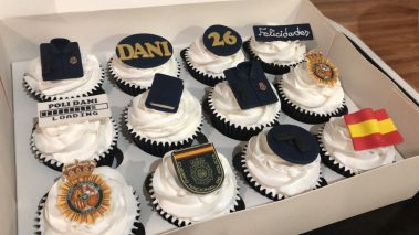 Cupcakes decorados temática policia