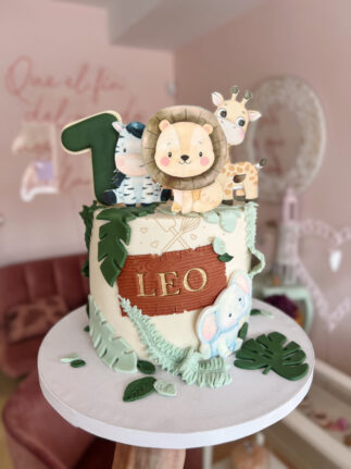 tarta decorada animales de la selva