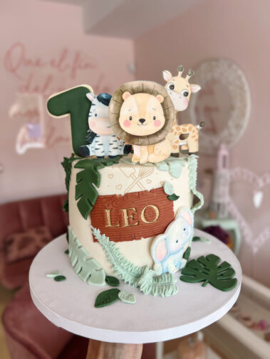 tarta decorada animales de la selva