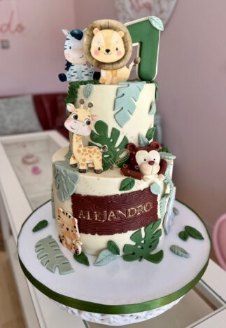 tarta decorada animales de la selva
