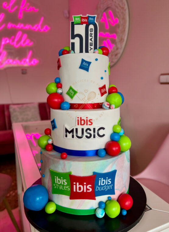 Tarta corporativa ibis madrid