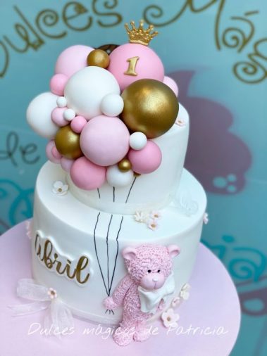 Tarta osito con globos bebé
