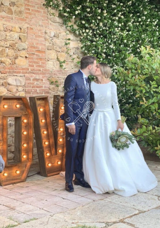 Alquiler letras love madera para bodas