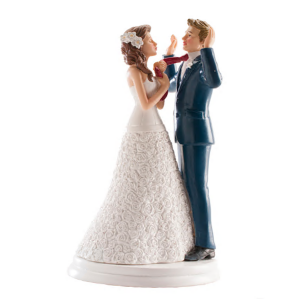 figura decorativa tarta boda pareja manos arriba