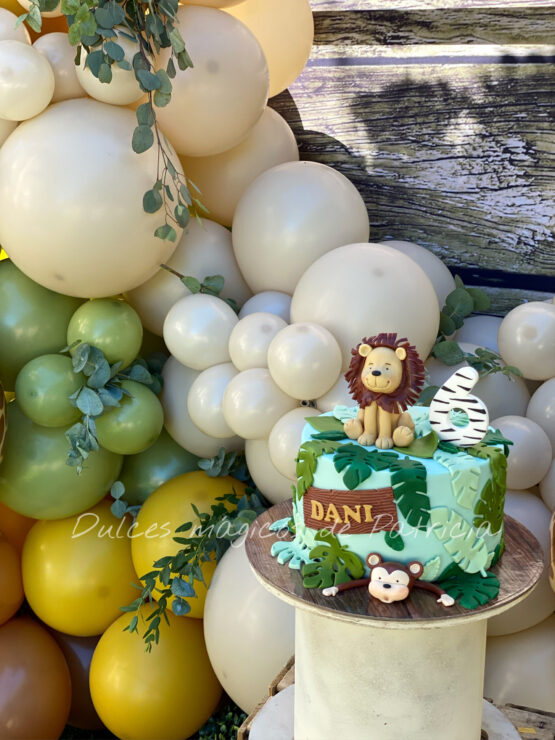 Tarta infantil animales selva