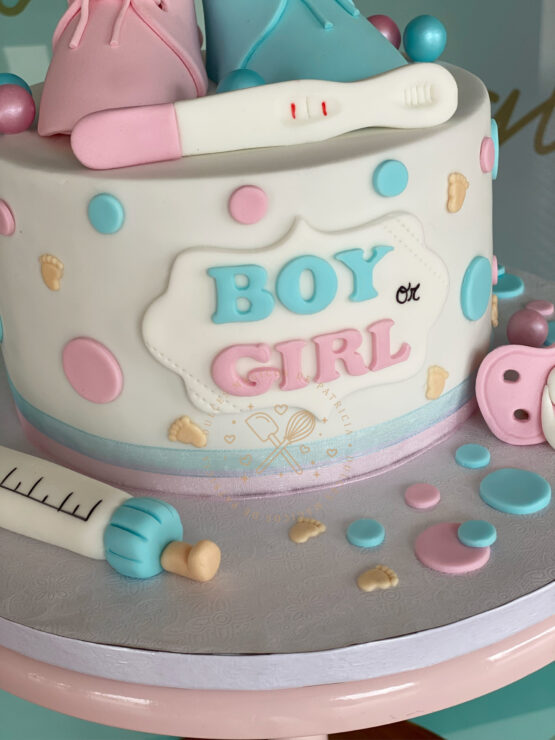 Tarta decorada bebé revelación de sexo