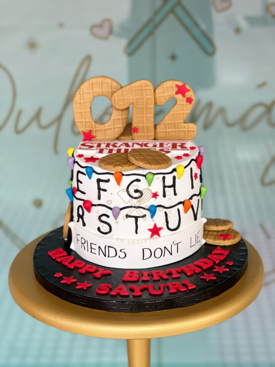 Tarta decorada Stranger Things