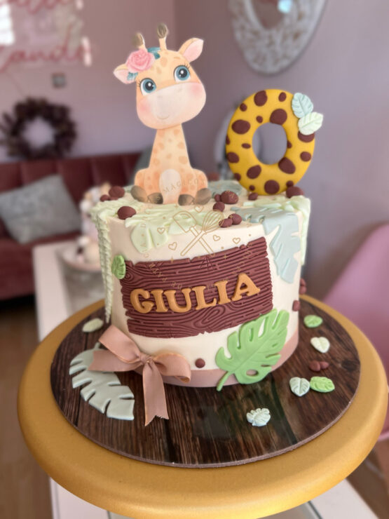 Tarta decorada infantil jirafa