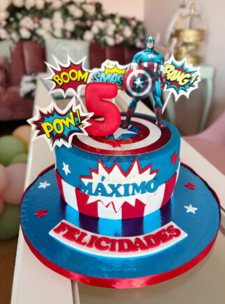 Tarta decorada superhéroes