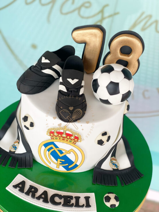 Tarta decorada fútbol Real Madrid