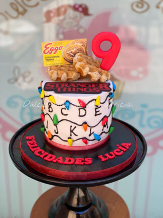 Tarta Stranger Things