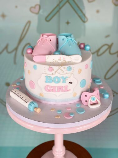 Tarta decorada bebé revelación de sexo