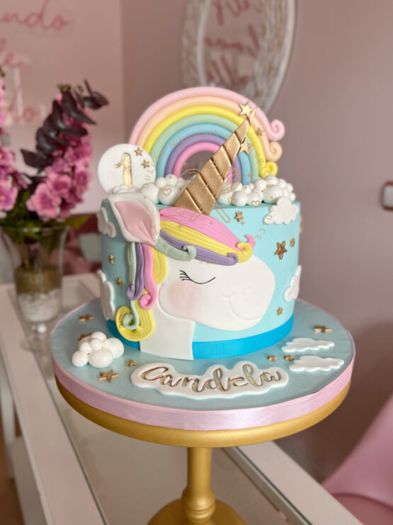 Tarta decorada infantil unicornio