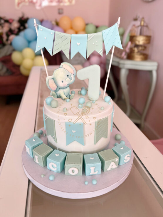 tarta decorada elefantito 1 año