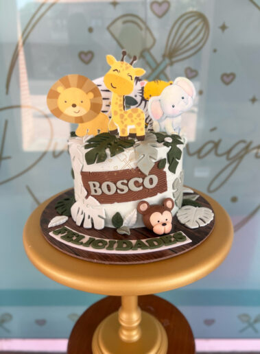 Tarta decorada infantil animales de la selva
