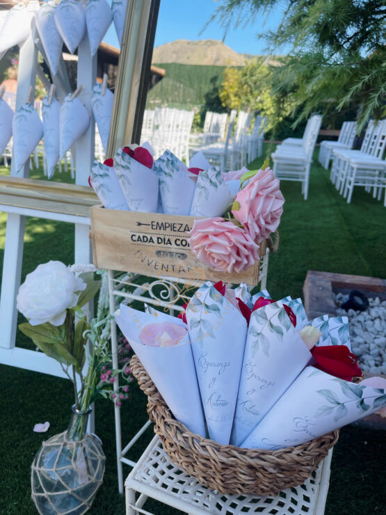 Decoración en bodas rincón de pétalos