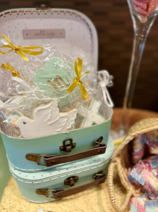 Mesa dulce y decoración de comunión